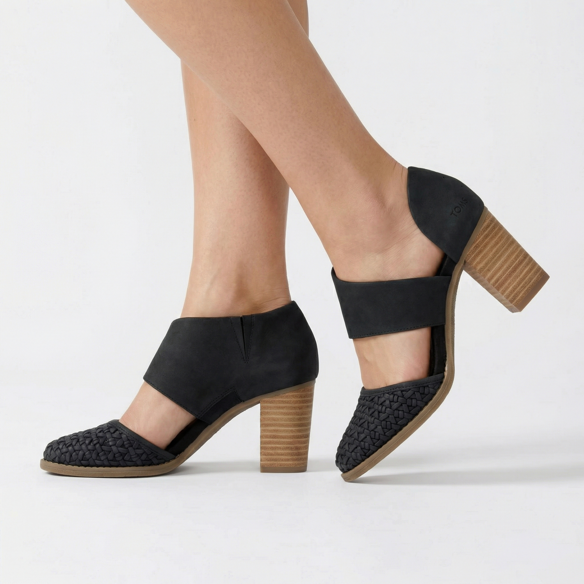 Czółenka na koturnie z zakrytym noskiem – obcas 7,5 cm, boczny zamek, obcas obszyty skórą