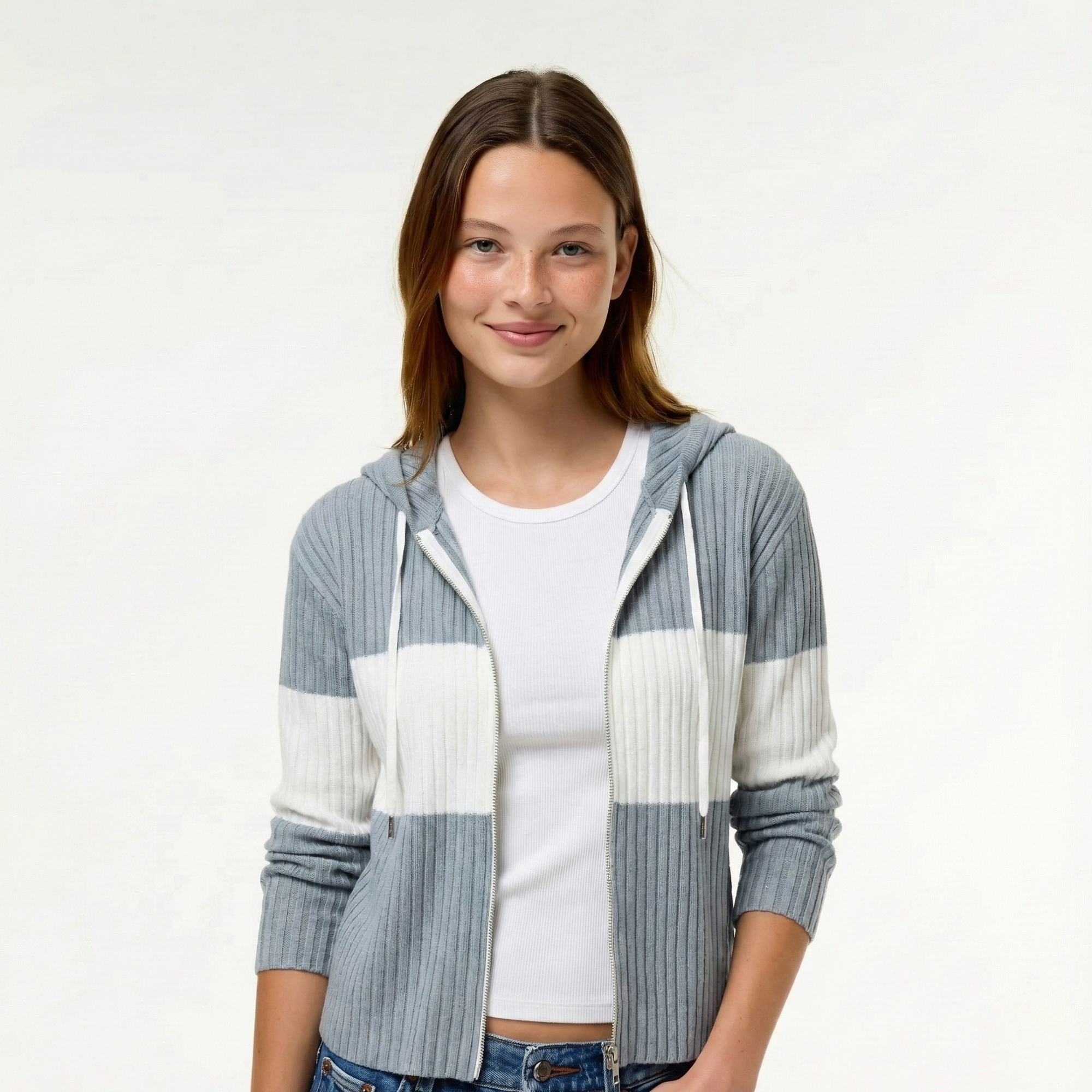 Damska bluza typu color-block zapinana na zamek