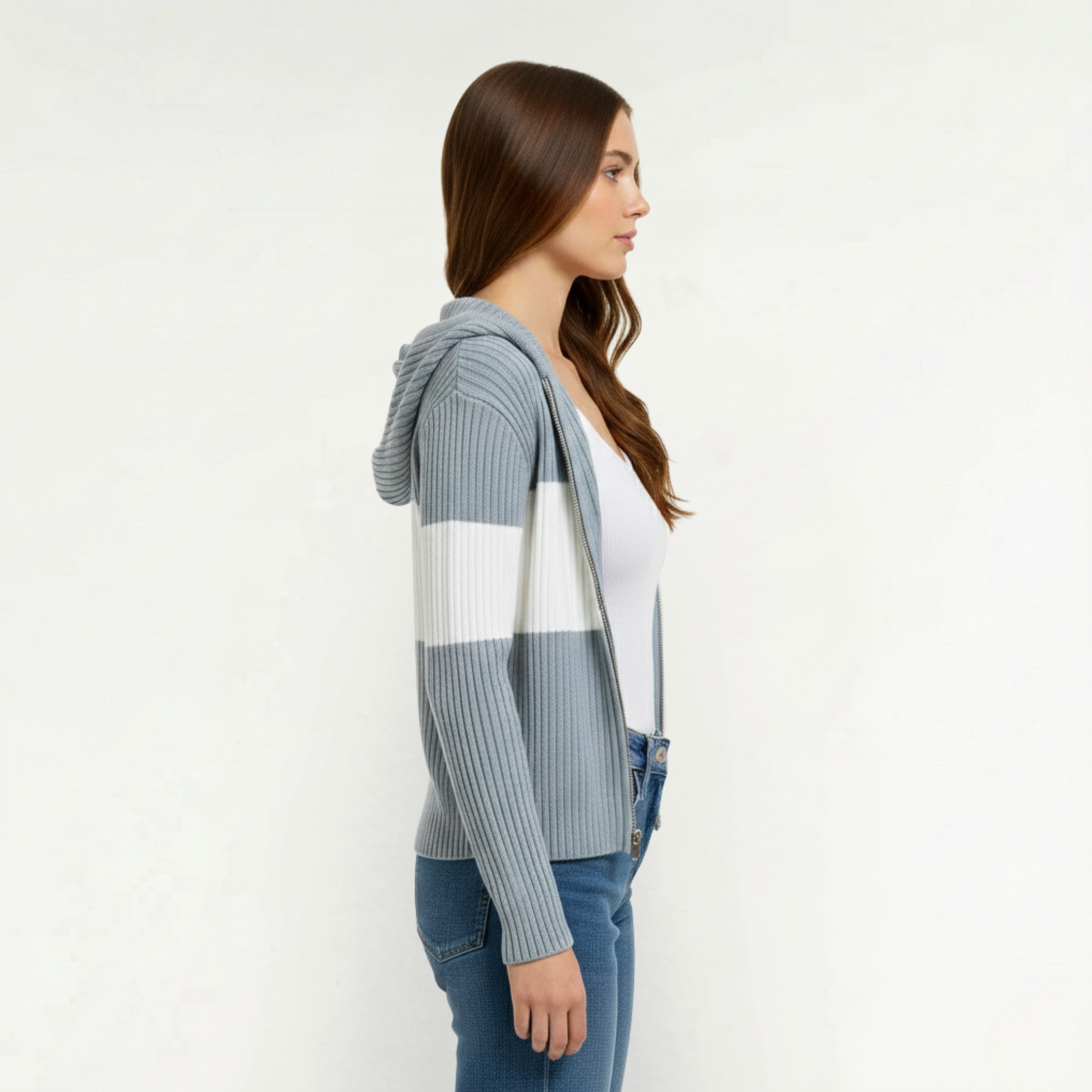 Damska bluza typu color-block zapinana na zamek