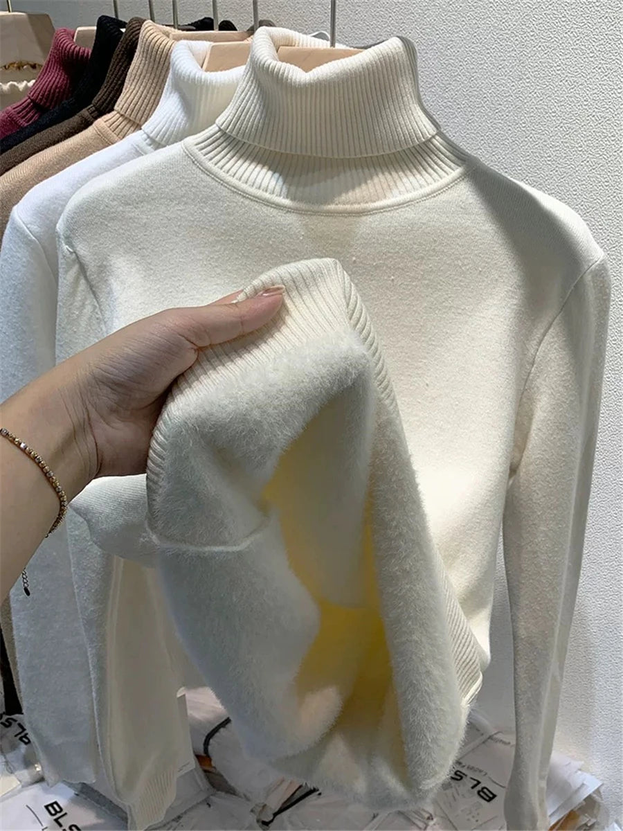 Threadline Sweater - Cozy Elegance